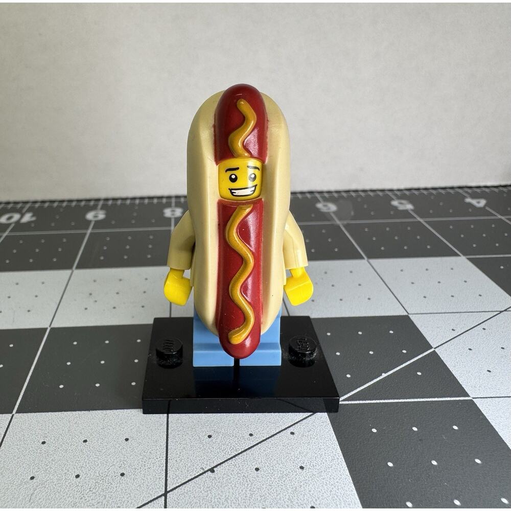 LEGO Collectible Minifigure Series 13 - Hot Dog Man